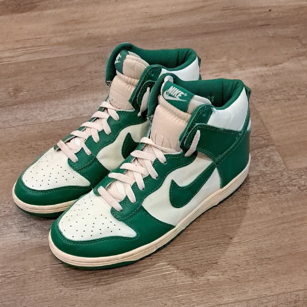 SOLD Nike Dunk High Lucky Green 318850-131. 2008 - Picture 4 of 8